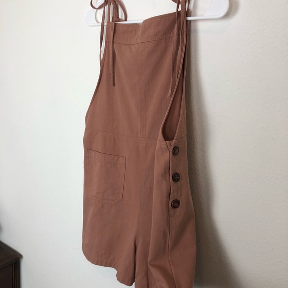 Spaghetti Strap pocket Overalls by Paper Crane - Picture 4 of 10